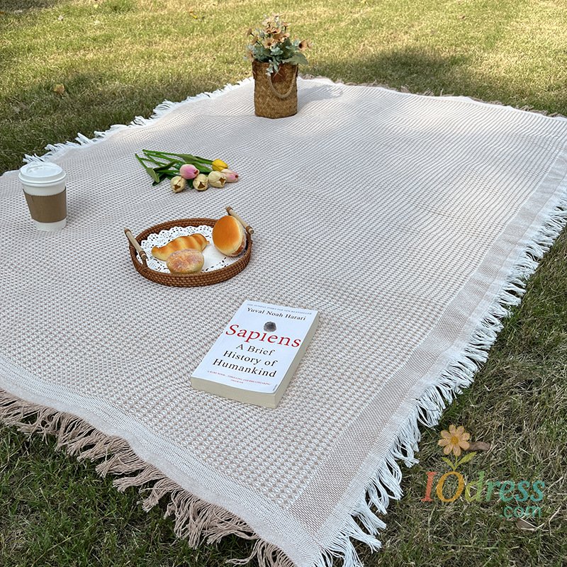 IO Dress Camping Picnic Blanket Outdoor Lawn Mat Camping Equipment Picnic Cloth Tablecloth Moisture-proof Picnic Mat Tent Blanket