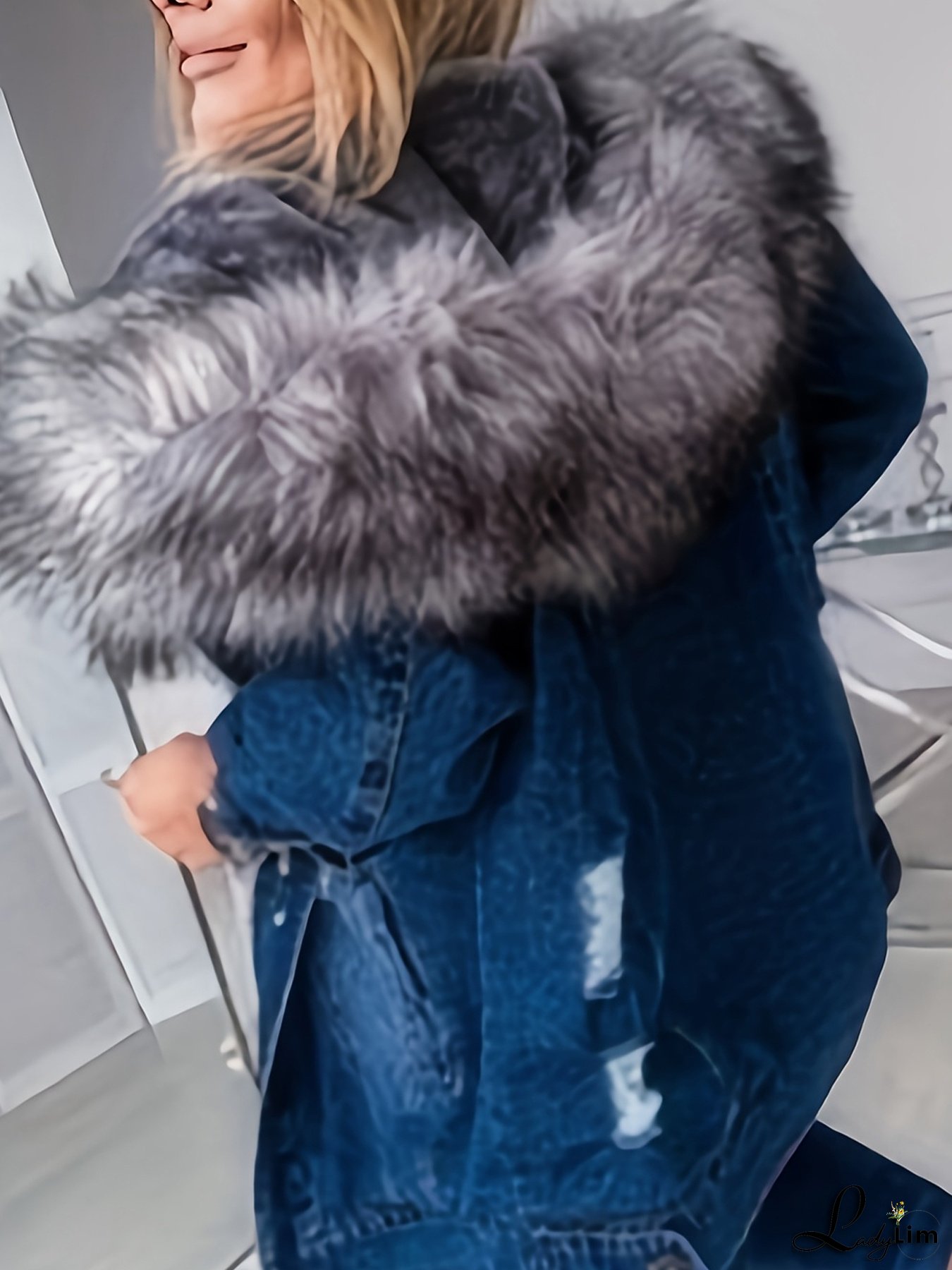 Women's Retro Large Fur Collar & Denim Jacket Coat - Slim-Fit Mid-Length Winter Outerwear, Soft Warm Jacket for Women, Casual to Semi-Formal Outfits, Long Winter Jean Jacket For Women, Long Jean Jackets For Women, Long Jean Jacket For Women