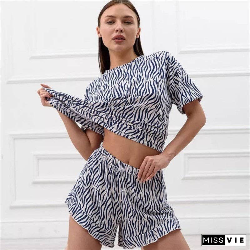 Leaf Print Hem Short Sleeve Pajama Set