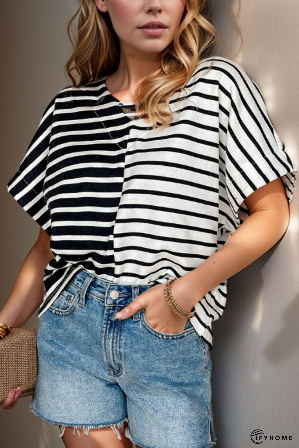 Stripe Two Tone Colorblock V-Neck T-Shirt | IFYHOME