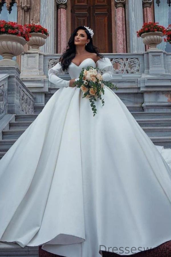 Dresseswow Amazing Sweetheart Wedding Dress With Sleeves