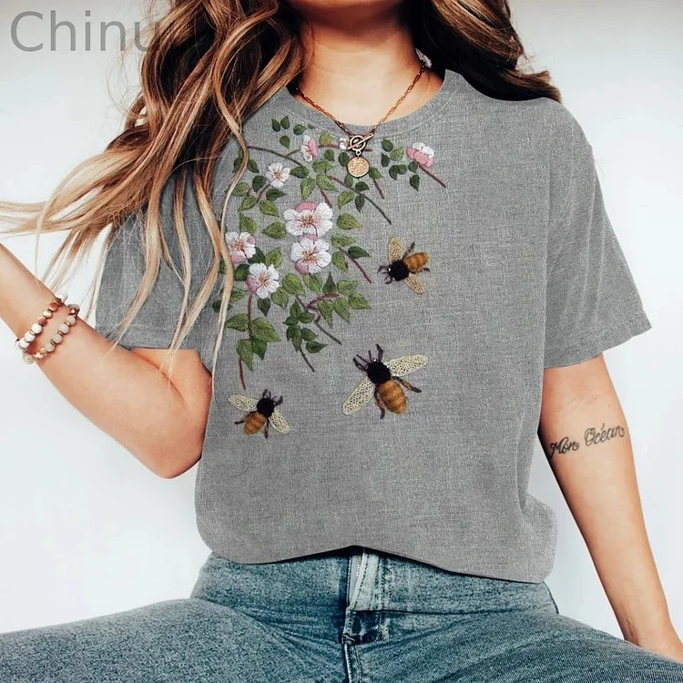 Floral Bee Embroidery Art Print Casual T-Shirt