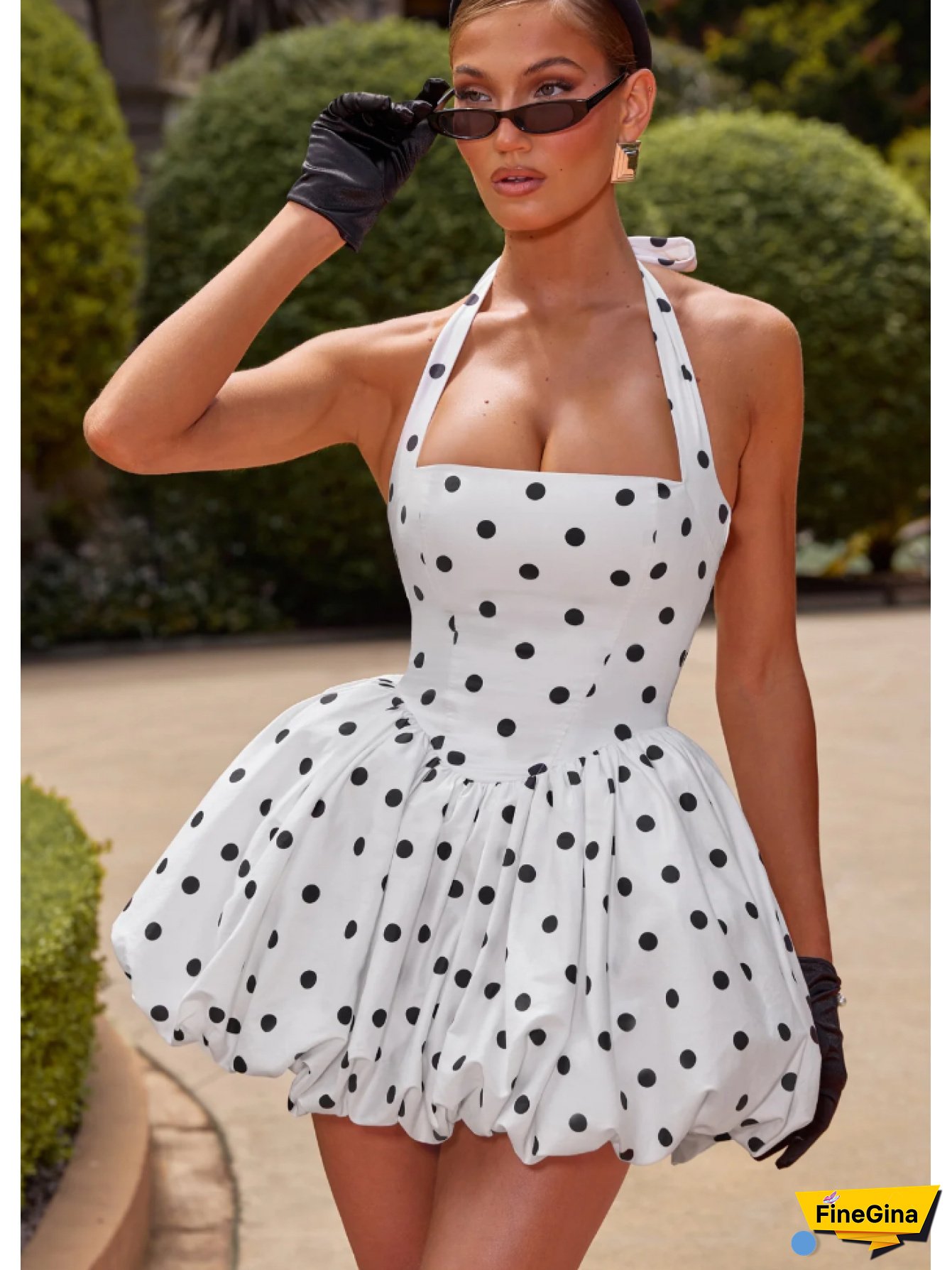[Sleeveless Mini Dress] Sexy Backless Halter Neck Mini Dress | Sleeveless, Ruffled Hem, Black Polka Dot Print, White, Perfect For Summer, Adult Fashion, Cute Dress For Women