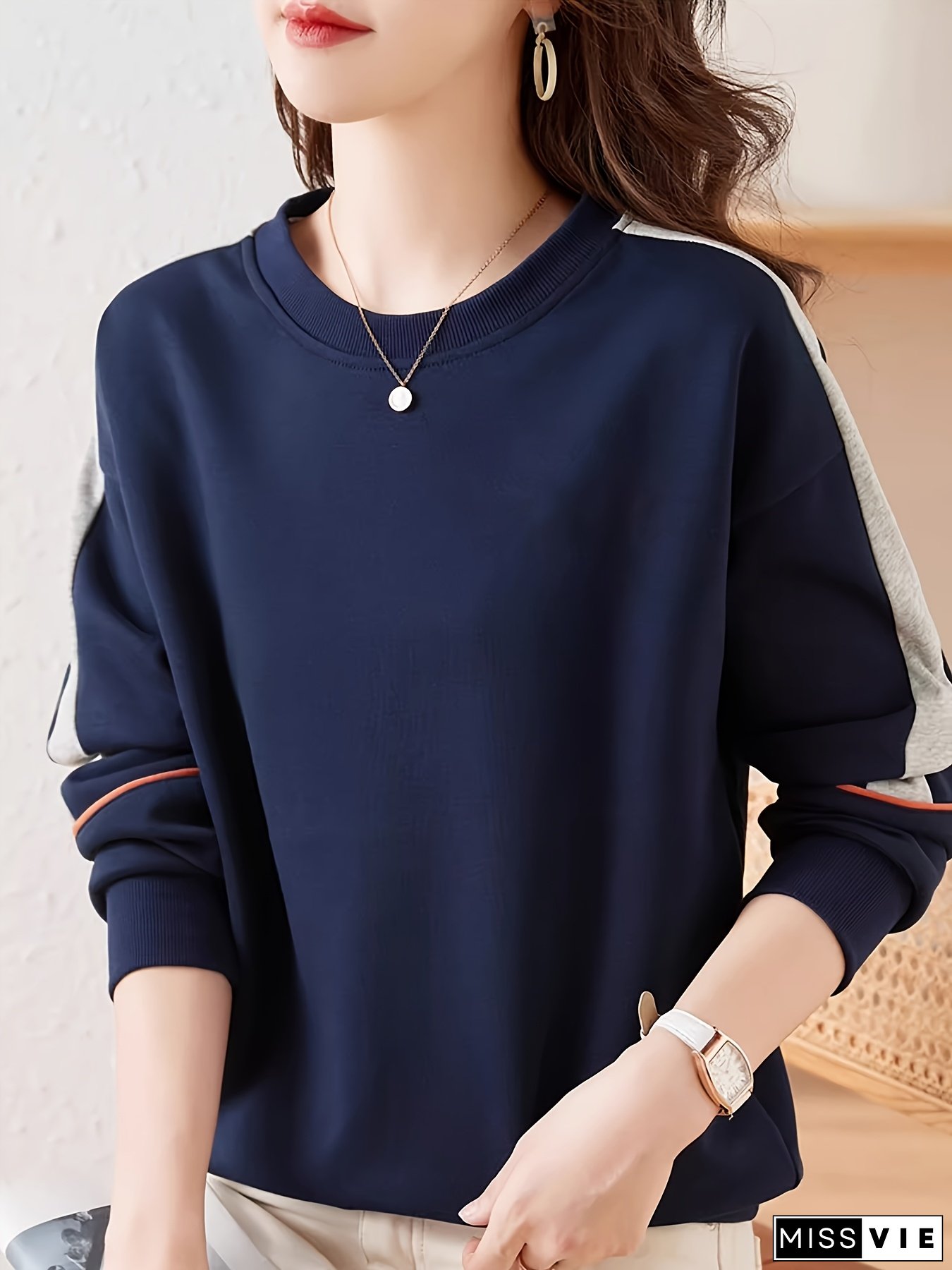 [Comfy Sweatshirt] Navy Blue Oversized Women's Sweatshirt | Machine Washable, Soft Material, Long Sleeve, Relaxed Fit, Trendy Design, All-Season Comfort Fit, Contrast Sleeves