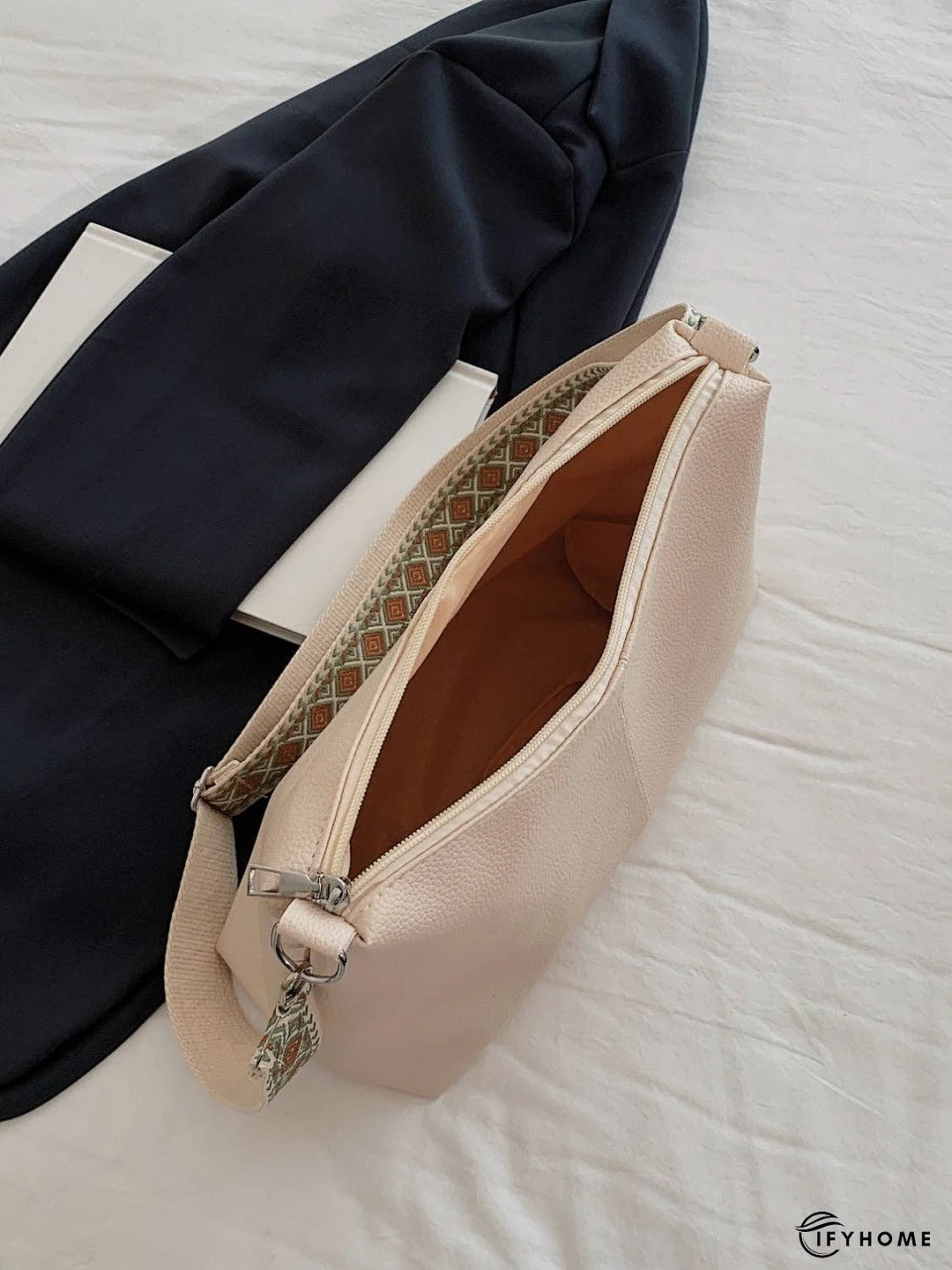 PU Leather Geometric Pattern Strap Shoulder Bag | IFYHOME