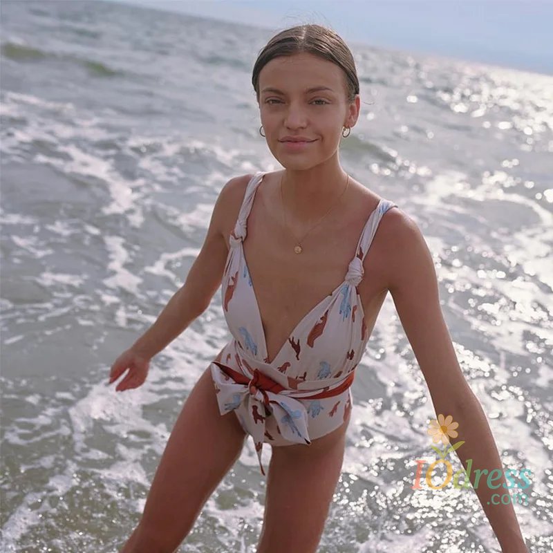 _0032_Backless Lace up  V Neck