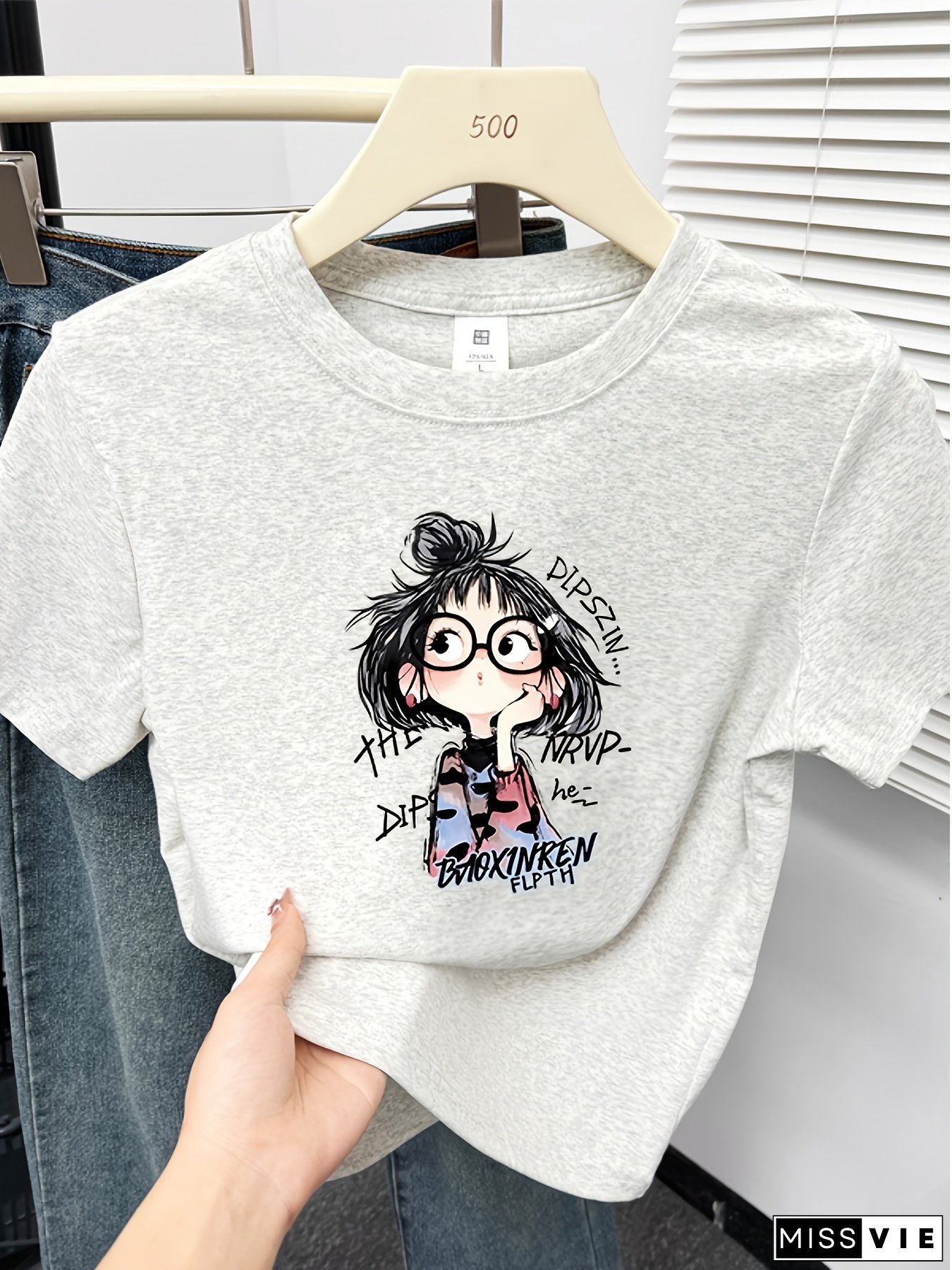 Women's Slim Fit Graphic T-Shirt - Brooklyn New York Cartoon Print Summer Tee | White Round Neck Short Sleeve Top | Machine Washable Casual Streetwear, Ladies T Shirts, Casual Attire, Relaxed Fit Shirt, Stylish Casualwear