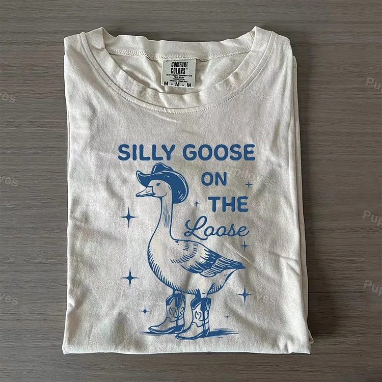 Pupiloves Pupiloves Comfort Colors Silly Goose T-shirt