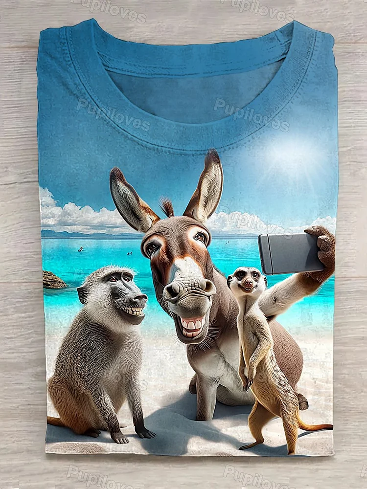 Pupiloves Pupiloves Donkey Monkey and Raccoon Selfie T-shirt