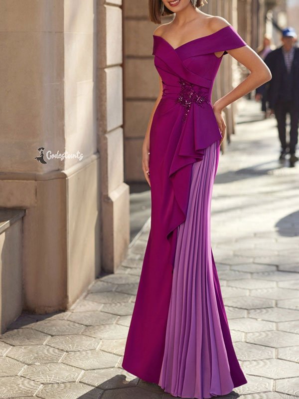 Women's Dress with Ruffles and Applique Details