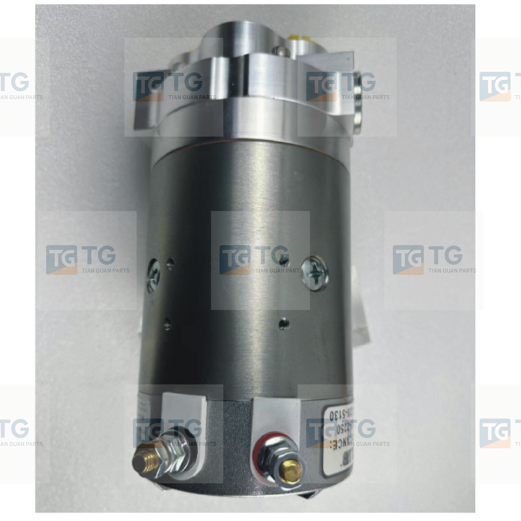 STG93157 Cummins QST30 lubrication pump motor 4295505   100525