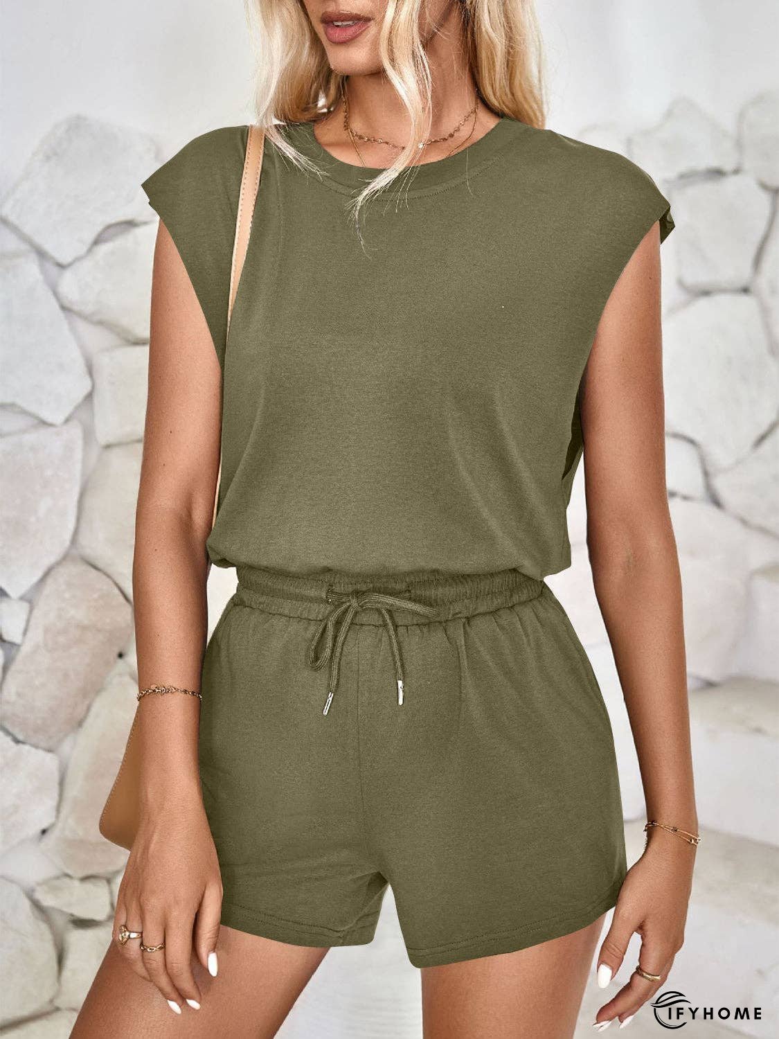 Cutout Round Neck Cap Sleeve Romper | IFYHOME
